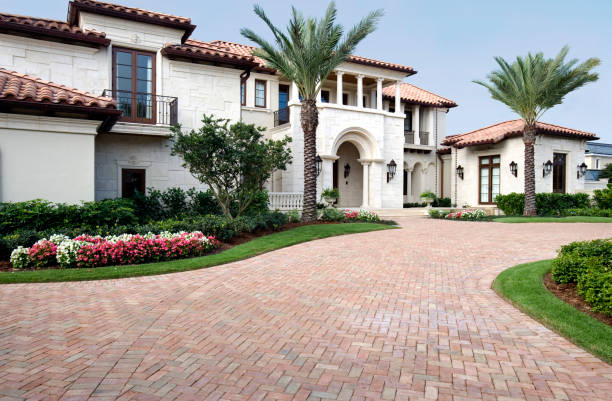 Best Driveway Paving Contractor  in Winnetka, IL